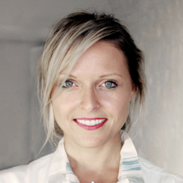 Dr. Anita Puppe, advisor